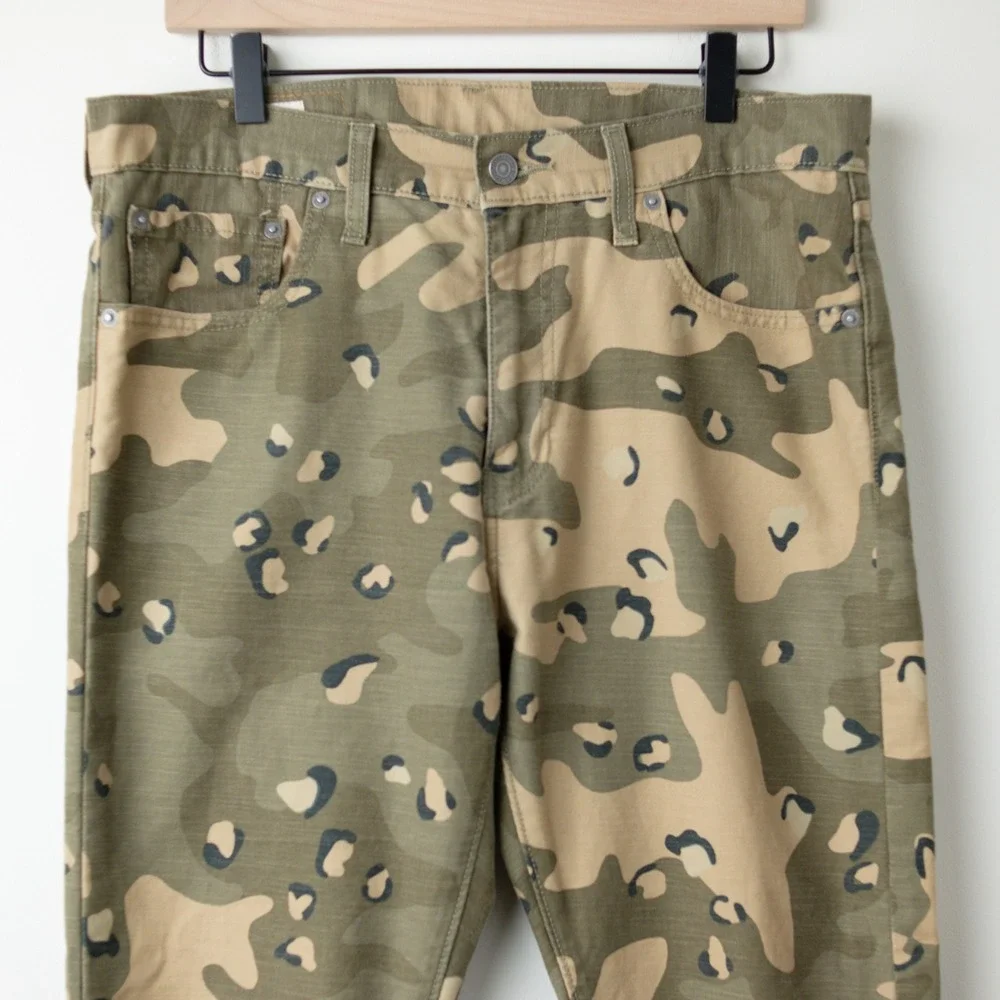 Levi's Lo-Ball Camo Slim Jeans Pants Mens 33 Green Distressed Ripped Camouflage